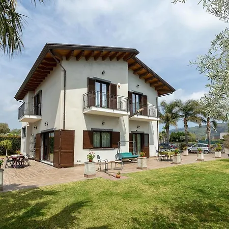 Casa Il Geranio 빌라 피에디몬테 에트네오